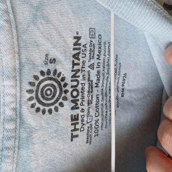 'Dog is Love' t shirt - Picture 3 of 3